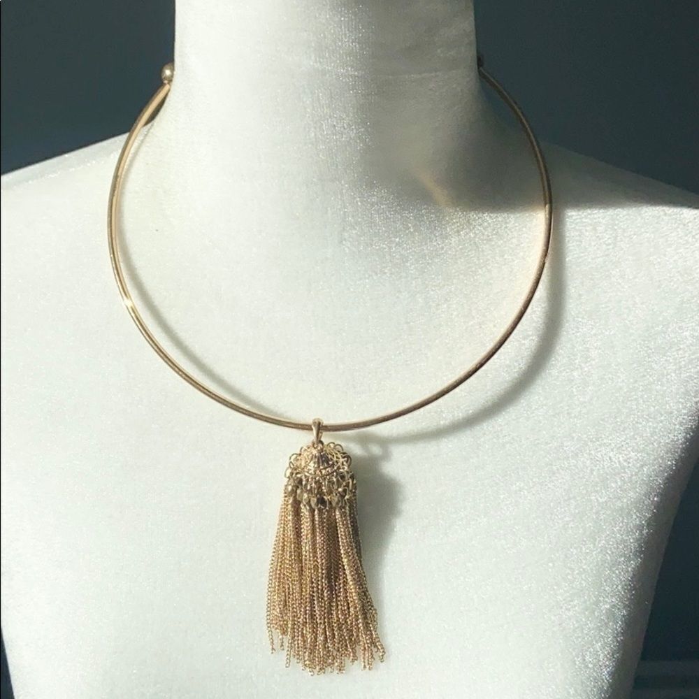 🍭6/$30 Gold Tassel Collar Necklace